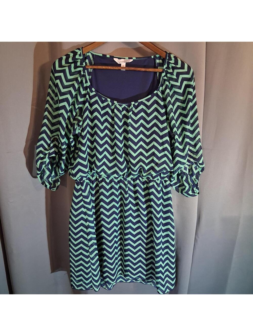 Zigzag Pattern Sheer Sleeve Dress
